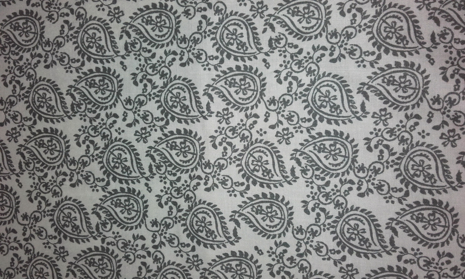 Jane Makower Inprint - Paisley in Sage 2018/G60